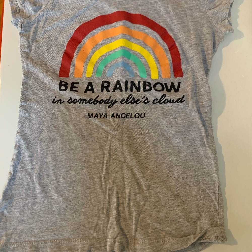 Graphic tee "Maya Angelou rainbow" XS